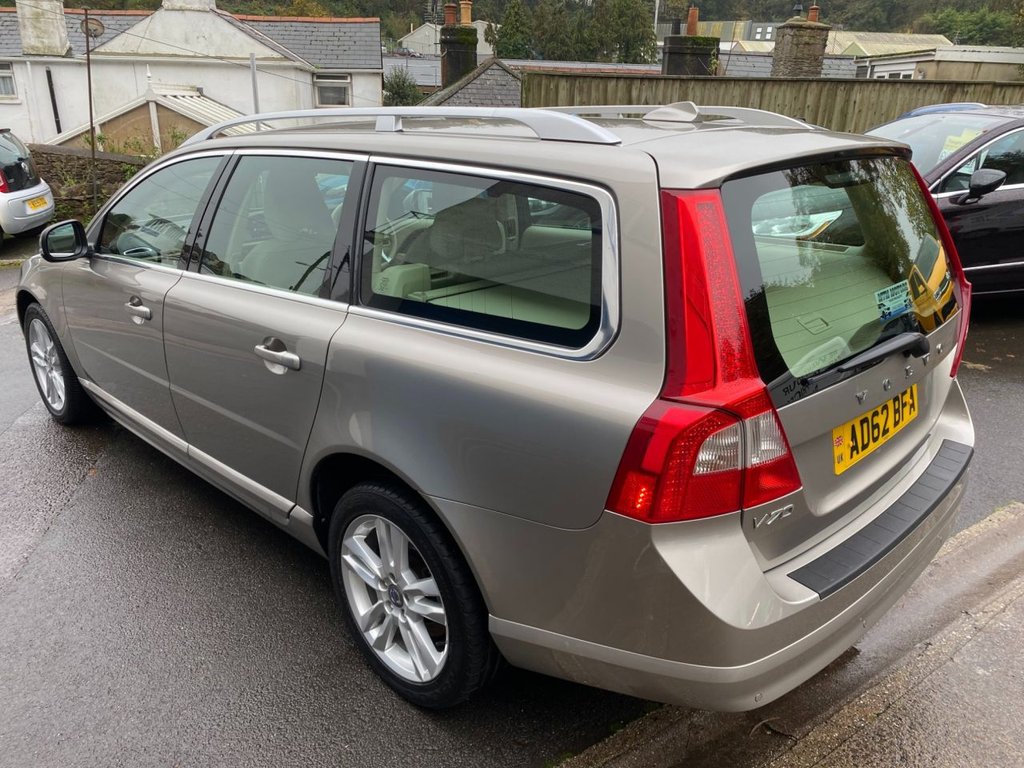 USED 2012 62 VOLVO V70 2.0 D4 SE Lux Estate 5dr Diesel Manual Euro 5 (s/s) (163 ps) RARE MANUAL LOW MILES ONE OWNER