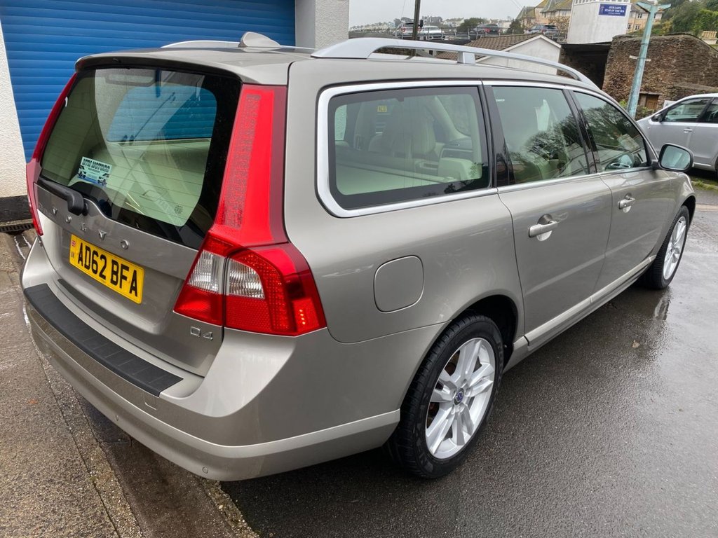 USED 2012 62 VOLVO V70 2.0 D4 SE Lux Estate 5dr Diesel Manual Euro 5 (s/s) (163 ps) RARE MANUAL LOW MILES ONE OWNER