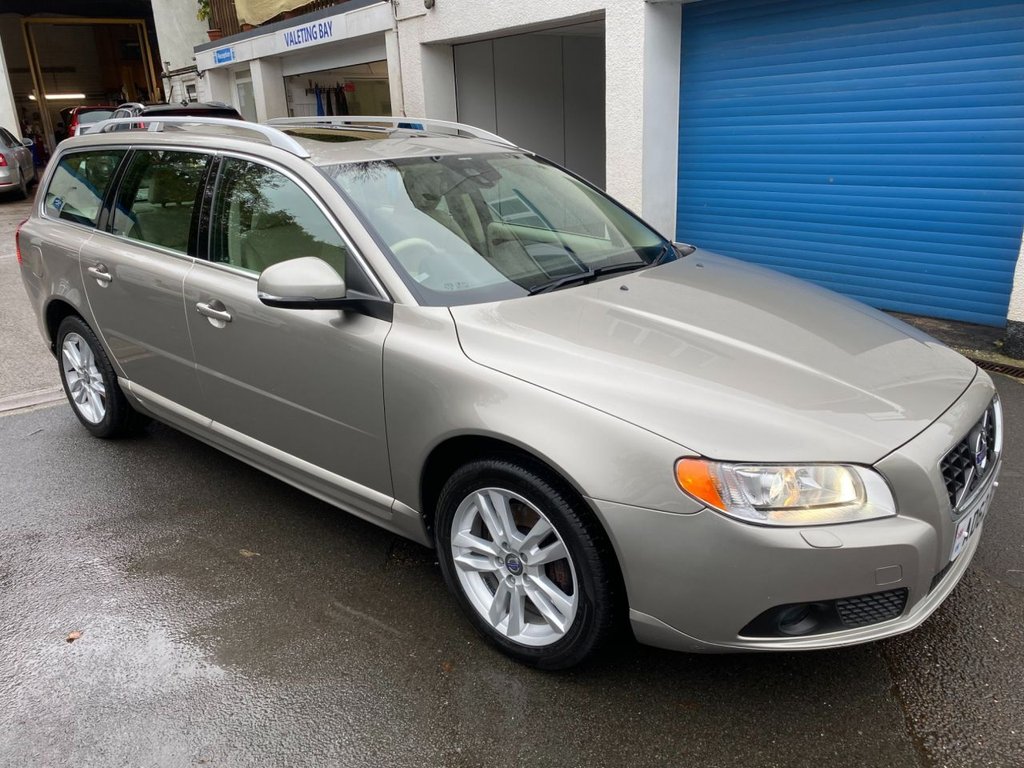 USED 2012 62 VOLVO V70 2.0 D4 SE Lux Estate 5dr Diesel Manual Euro 5 (s/s) (163 ps) RARE MANUAL LOW MILES ONE OWNER