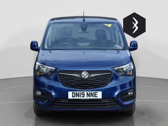 2019 VAUXHALL COMBO LIFE 1.5 Turbo D BlueInjection Energy MPV 5dr Diesel Manual Euro 6 (s/s) (7 Seat) (100 ps) - Photo 2