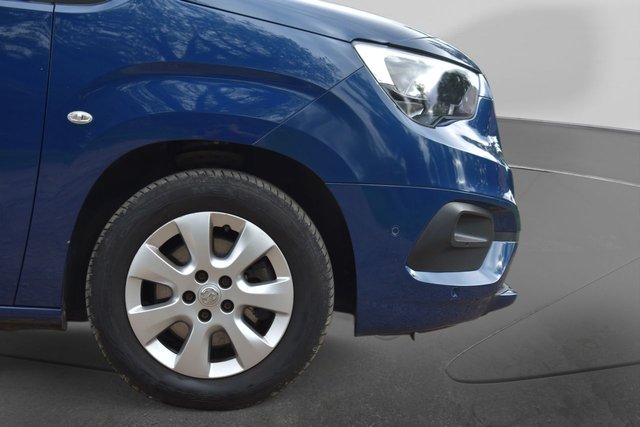 2019 VAUXHALL COMBO LIFE 1.5 Turbo D BlueInjection Energy MPV 5dr Diesel Manual Euro 6 (s/s) (7 Seat) (100 ps) - Photo 5