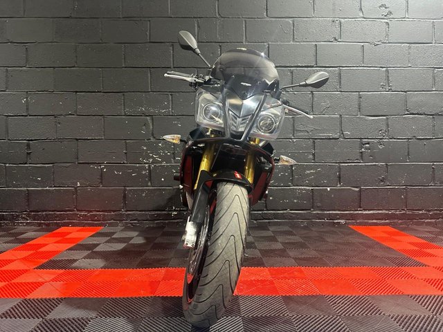 View our APRILIA TUONO 1100 V4