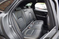 USED 2020 70 JAGUAR F-PACE 3.0 D300 V6 300 Sport SUV 5dr Diesel Auto AWD Euro 6 (s/s) (300 ps) PAN ROOF / 22" ALLOYS / FSH