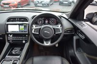 USED 2020 70 JAGUAR F-PACE 3.0 D300 V6 300 Sport SUV 5dr Diesel Auto AWD Euro 6 (s/s) (300 ps) PAN ROOF / 22" ALLOYS / FSH