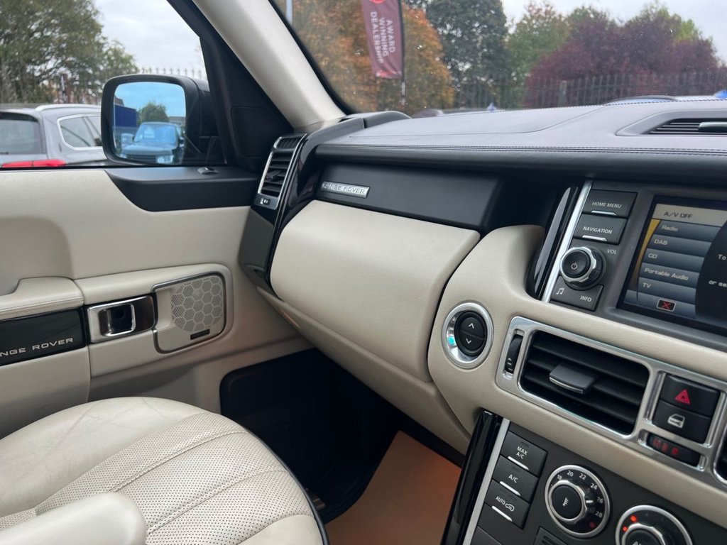USED 2012 12 LAND ROVER RANGE ROVER 4.4 TD V8 Westminster SUV 5dr Diesel Auto 4WD Euro 5 (313 bhp) *AWARD WINNING DEALERSHIP*