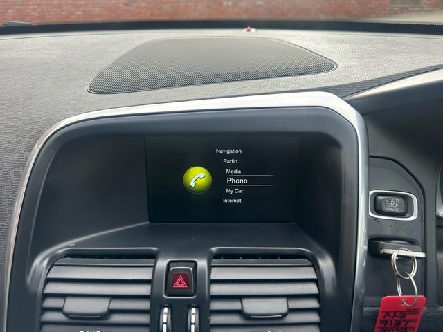 2016 Volvo Xc60 2.4L SE Lux Nav 5dr - Photo 11