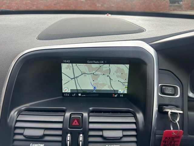 2016 Volvo Xc60 2.4L SE Lux Nav 5dr - Photo 10