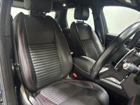 USED 2021 21 LAND ROVER DISCOVERY SPORT 1.5 P300e 12.2kWh R-Dynamic S SUV 5dr Petrol Plug-in Hybrid Auto 4WD Euro 6 (s/s) (309 ps) **HEATED LEATHER - 360 CAMERA**