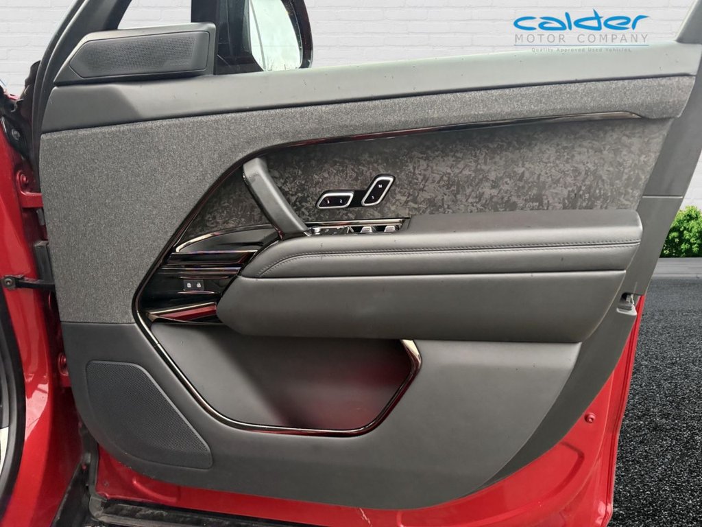 USED 2022 72 LAND ROVER RANGE ROVER SPORT 3.0 P510e 38.2kWh First Edition SUV 5dr Petrol Plug-in Hybrid Auto 4WD Euro 6 (s/s) (510 ps) 23”ALLOYS+ELEC DEP STEPS+1F/KEEPER