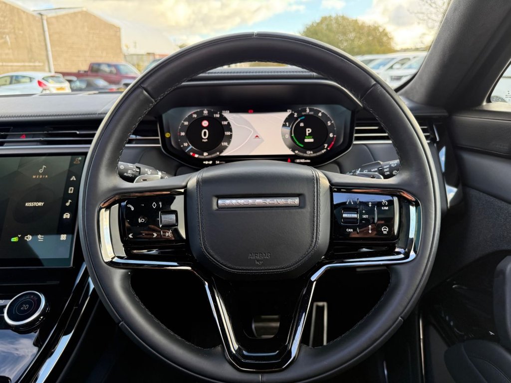 USED 2022 72 LAND ROVER RANGE ROVER SPORT 3.0 P510e 38.2kWh First Edition SUV 5dr Petrol Plug-in Hybrid Auto 4WD Euro 6 (s/s) (510 ps) 23”ALLOYS+ELEC DEP STEPS+1F/KEEPER