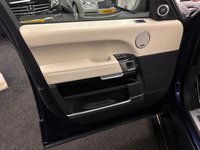 USED 2015 15 LAND ROVER RANGE ROVER 4.4 SD V8 Autobiography SUV 5dr Diesel Auto 4WD Euro 6 (s/s) (339 ps) UK DELIVERY FLAT FEE &pound;175 (SUBJECT TO DEAL) *OVER 100 IMAGES ON OUR WEBSITE*BESPOKE FINANCE ARRANGED*PART EXCHANGE WELCOME*ALL VEHICLES HPI CLEAR