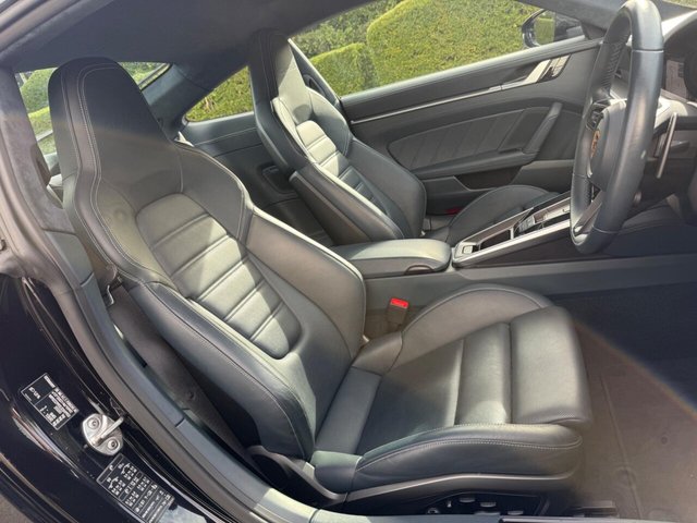 2020 PORSCHE 911 3.7T 992 Turbo S PDK 4WD Euro 6 (s/s) 2dr - Photo 12