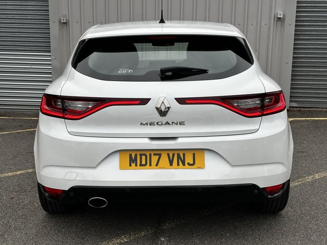 2017 RENAULT MEGANE - Photo 4