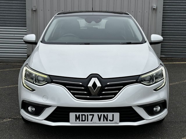 2017 RENAULT MEGANE - Photo 8