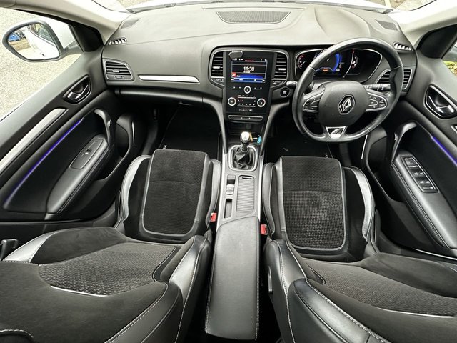 2017 RENAULT MEGANE - Photo 9