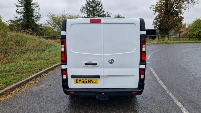 2015 VAUXHALL VIVARO - Photo 5