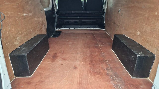 2015 VAUXHALL VIVARO - Photo 6