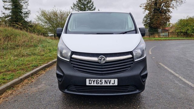 2015 VAUXHALL VIVARO - Photo 10