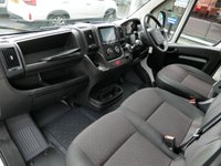 USED 2024 24 PEUGEOT BOXER 440 2.2 BLUEHDI 165 BHP L4 X-LONG PRO CURTAIN SIDE ( NO VAT ) AIR CON | L4 X-LONG | CURTAIN SIDE | NO VAT !