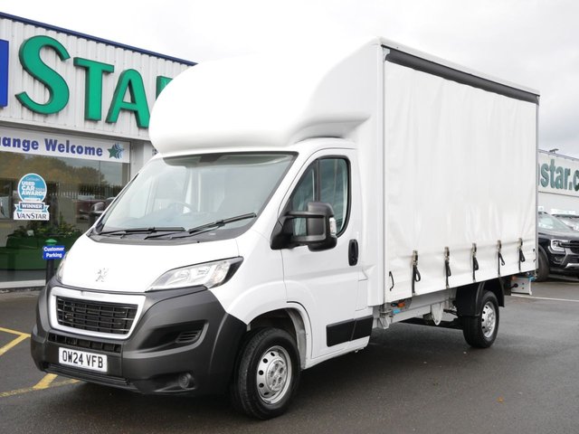 View our Peugeot Boxer 440 2.2 BLUEHDI 165 BHP L4 X-LONG PRO CURTAIN SIDE ( NO VAT )