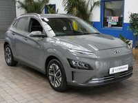 USED 2021 21 HYUNDAI KONA 64kWh Premium SUV 5dr Electric Auto (10.5kW Charger) (204 ps) SAT NAV ANDROID APPLE CARPLAY HEATED SEATS CRUISE CONTROL REAR VIEW CAMERA PARKING SENSORS 1 OWNERS EXCELLENT SERVICE HISTORY HYUNDAI WARRANTY TILL JUNE 2026