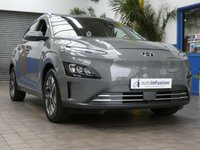 USED 2021 21 HYUNDAI KONA 64kWh Premium SUV 5dr Electric Auto (10.5kW Charger) (204 ps) SAT NAV ANDROID APPLE CARPLAY HEATED SEATS CRUISE CONTROL REAR VIEW CAMERA PARKING SENSORS 1 OWNERS EXCELLENT SERVICE HISTORY HYUNDAI WARRANTY TILL JUNE 2026