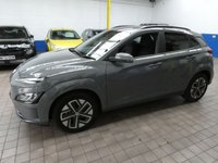 USED 2021 21 HYUNDAI KONA 64kWh Premium SUV 5dr Electric Auto (10.5kW Charger) (204 ps) SAT NAV ANDROID APPLE CARPLAY HEATED SEATS CRUISE CONTROL REAR VIEW CAMERA PARKING SENSORS 1 OWNERS EXCELLENT SERVICE HISTORY HYUNDAI WARRANTY TILL JUNE 2026