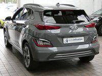 USED 2021 21 HYUNDAI KONA 64kWh Premium SUV 5dr Electric Auto (10.5kW Charger) (204 ps) SAT NAV ANDROID APPLE CARPLAY HEATED SEATS CRUISE CONTROL REAR VIEW CAMERA PARKING SENSORS 1 OWNERS EXCELLENT SERVICE HISTORY HYUNDAI WARRANTY TILL JUNE 2026