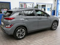 USED 2021 21 HYUNDAI KONA 64kWh Premium SUV 5dr Electric Auto (10.5kW Charger) (204 ps) SAT NAV ANDROID APPLE CARPLAY HEATED SEATS CRUISE CONTROL REAR VIEW CAMERA PARKING SENSORS 1 OWNERS EXCELLENT SERVICE HISTORY HYUNDAI WARRANTY TILL JUNE 2026