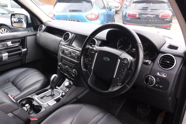 2011 Land Rover DISCOVERY 4 - Photo 4