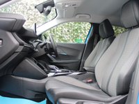 USED 2021 21 PEUGEOT E-2008 50kWh Allure SUV 5dr Electric Auto (136 ps) 