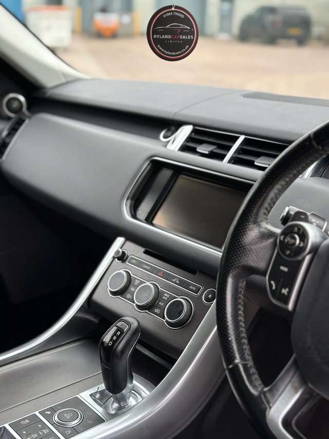 View our LAND ROVER RANGE ROVER SPORT