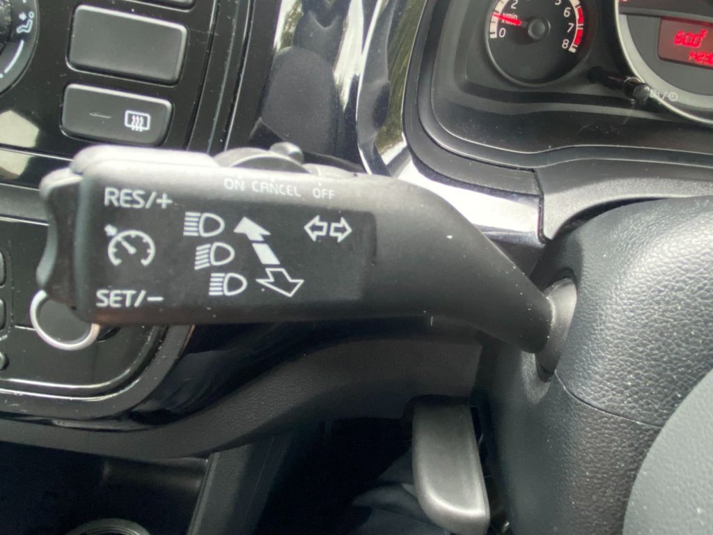 USED 2015 15 VOLKSWAGEN UP! 1.0 Move up! Hatchback 5dr Petrol Manual Euro 5 (60 ps) 2 OWNERS FULL SERVICE HISTORY