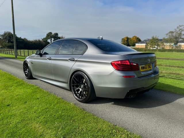 2016 BMW 5 Series 3L M Sport 4dr - Photo 4