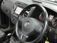 USED 2012 62 VOLKSWAGEN TIGUAN 2.0 TDI BlueMotion Tech SE SUV 5dr Diesel DSG 4WD Euro 5 (s/s) (140 ps) SAT NAV SUNROOF HEATED LEATHER INTERIOR CRUISE CONTROL PARKING SENSORS 4 OWNERS 12 SERVICES TO 98K MILES INC CAMBELT