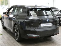 USED 2022 22 BMW IX 40 76.6kWh M Sport SUV 5dr Electric Auto xDrive (326 ps) SAT NAV LEATHER HEATED SEATS CRUISE CONTROL PARKING SENSORS 1 OWNER SERVICE HISTORY WARRANTY
