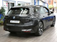 USED 2022 22 BMW IX 40 76.6kWh M Sport SUV 5dr Electric Auto xDrive (326 ps) SAT NAV LEATHER HEATED SEATS CRUISE CONTROL PARKING SENSORS 1 OWNER SERVICE HISTORY WARRANTY