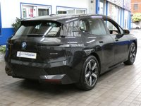 USED 2022 22 BMW IX 40 76.6kWh M Sport SUV 5dr Electric Auto xDrive (326 ps) SAT NAV LEATHER HEATED SEATS CRUISE CONTROL PARKING SENSORS 1 OWNER SERVICE HISTORY WARRANTY