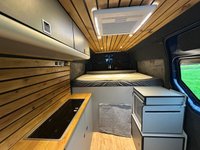 USED 2020 70 RENAULT MASTER 2 BERTH WITH FIXED BED 2.3 dCi ENERGY 35 Business +MWB Medium Roof Euro 6 (s/s) (150 bhp) FIXED BED WITH LITHIUM BATTERY