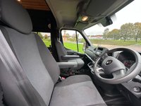 USED 2020 70 RENAULT MASTER 2 BERTH WITH FIXED BED 2.3 dCi ENERGY 35 Business +MWB Medium Roof Euro 6 (s/s) (150 bhp) FIXED BED WITH LITHIUM BATTERY