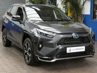 USED 2022 72 TOYOTA RAV4 2.5 VVT 18.1kWh Dynamic SUV 5dr Petrol Plug-in Hybrid CVT 4WD Euro 6 (s/s) (306 ps) 4WD SAT NAV PART LEATHER HEATED SEATS REAR VIEW CAMERA CRUISE CONTROL PARKING SENSORS 1 OWNER EXCELLENT SERVICE HISTORY WARRANTY