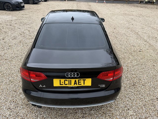 2011 AUDI A4 - Photo 10