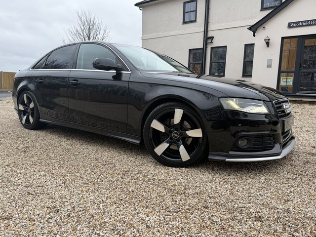 2011 11 Audi A4 2.0 TFSI Dynamik Saloon 4dr Petrol S Tronic quattro Euro 5 (211 ps)
