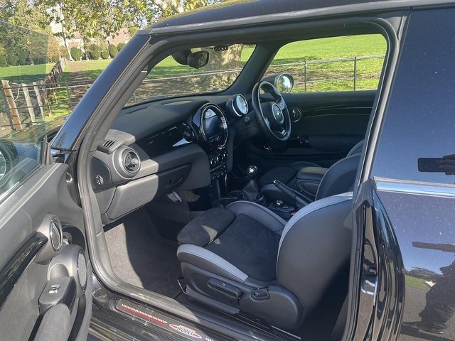2021 MINI HATCH - Photo 11