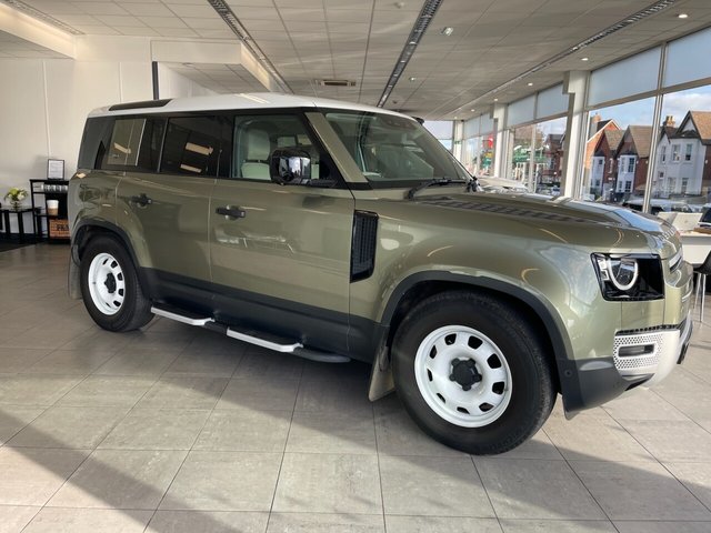 View our LAND ROVER DEFENDER