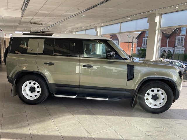 View our LAND ROVER DEFENDER