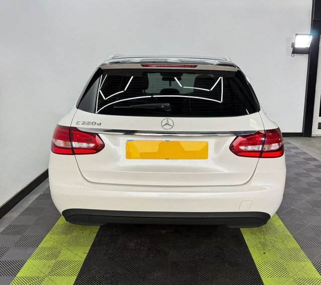 2016 Mercedes-Benz C-CLASS - Photo 5