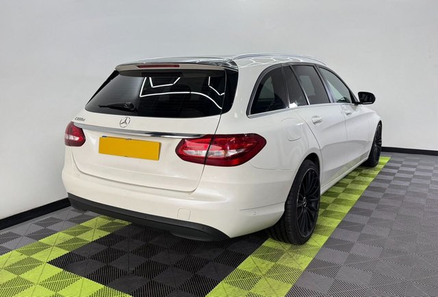 2016 Mercedes-Benz C-CLASS - Photo 2