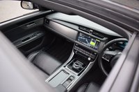 USED 2017 17 JAGUAR XF 3.0d V6 S Saloon 4dr Diesel Auto Euro 6 (s/s) (300 ps) PAN ROOF / PRO NAV / MERIDIAN