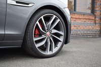 USED 2017 17 JAGUAR XF 3.0d V6 S Saloon 4dr Diesel Auto Euro 6 (s/s) (300 ps) PAN ROOF / PRO NAV / MERIDIAN